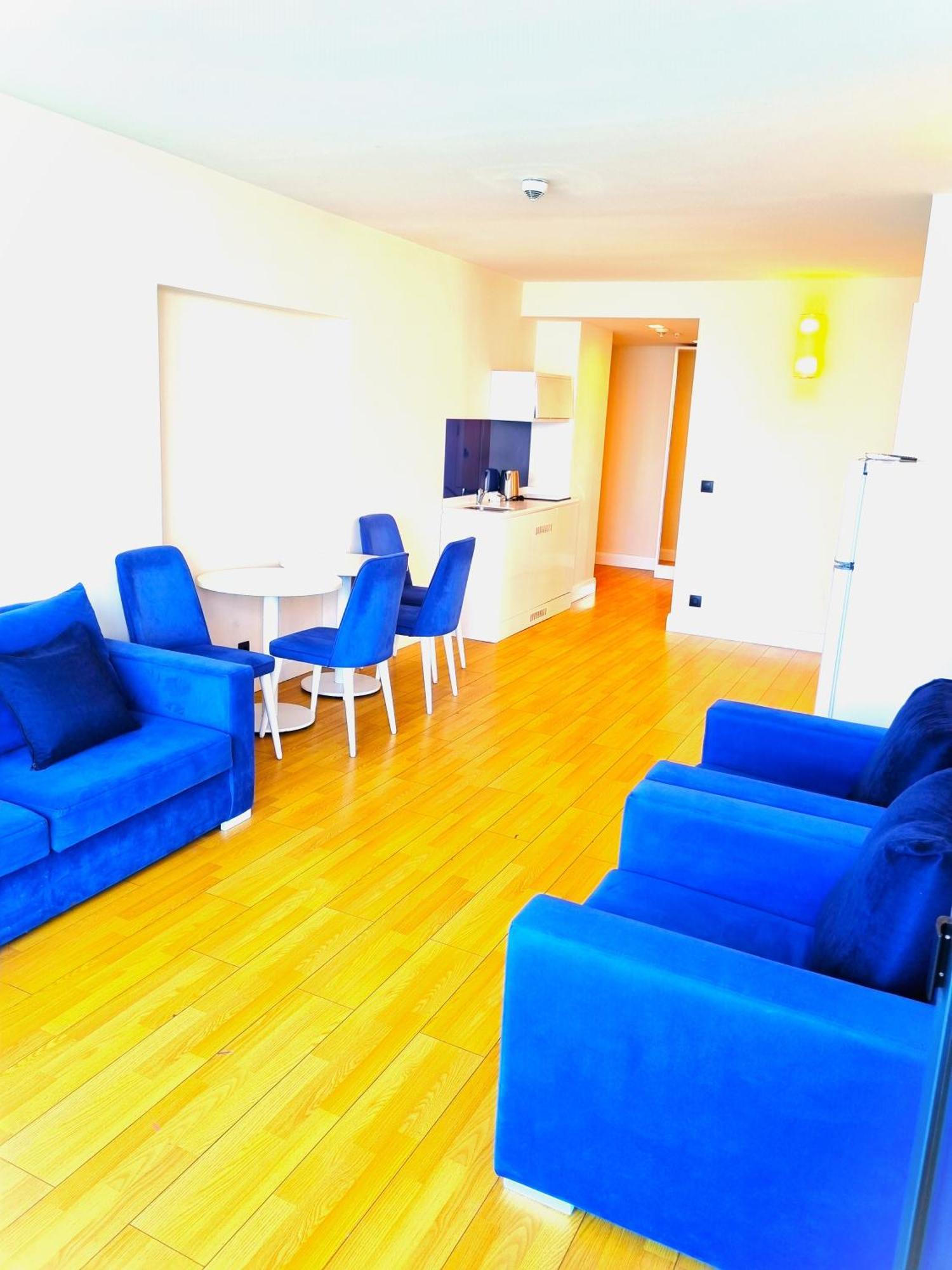 Orbi City A D Apartment บาทูมิ ภายนอก รูปภาพ